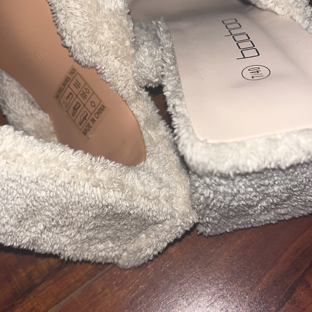 Beautiful square toe mules - Picture 3 of 3
